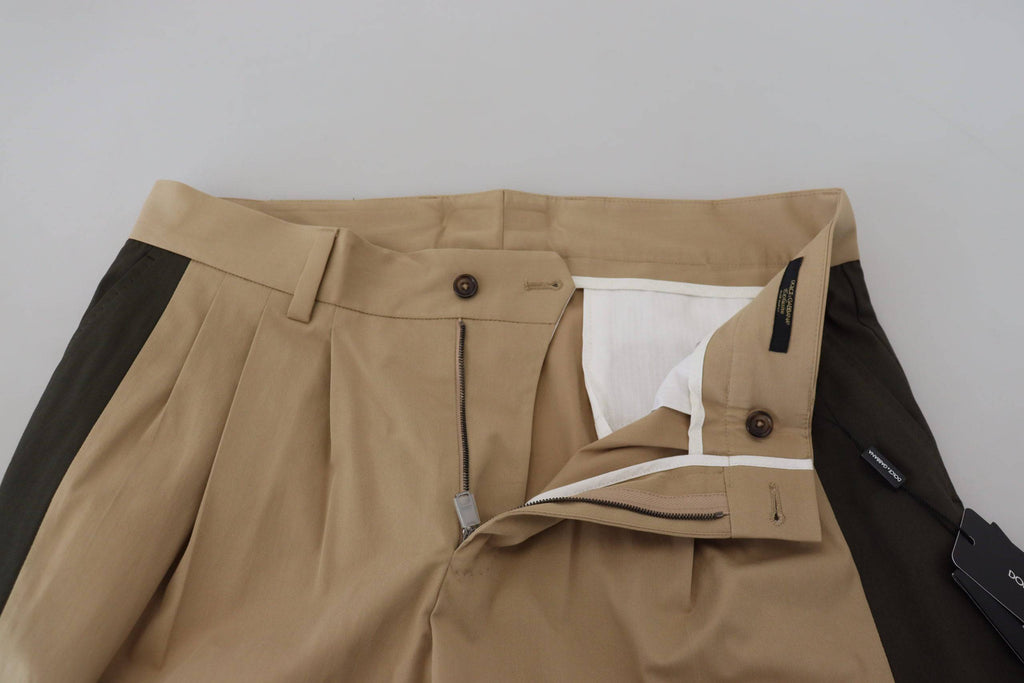 Pantalon homme Dolce & Gabbana en coton marron et noir, style chino, coupe classique, visible en détail dans l'image.