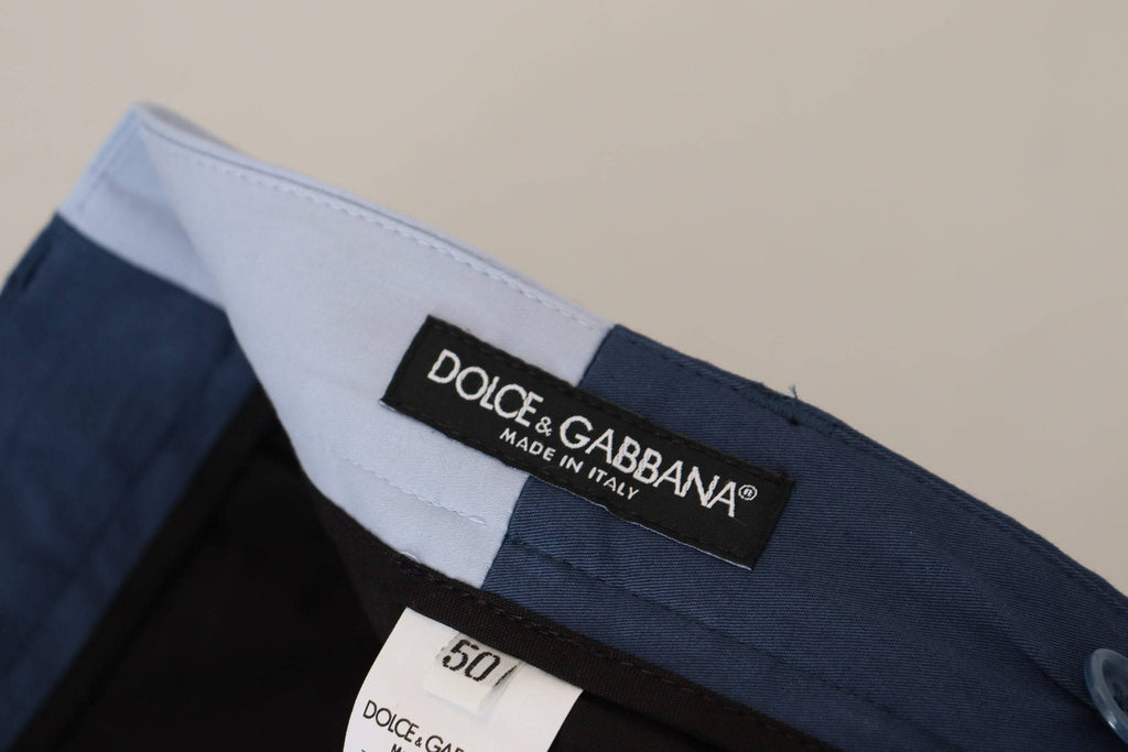 Pantalons droits en coton bleu Dolce & Gabbana, style élégant et moderne, visibles dans cette image.
