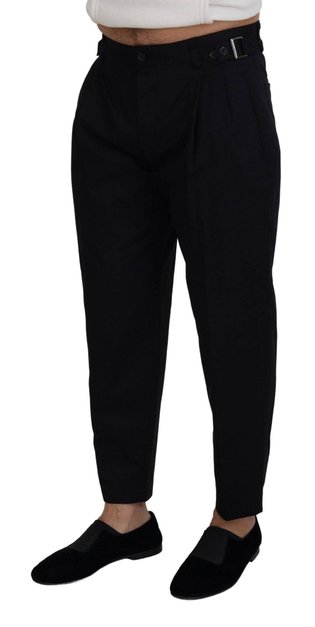 Pantalon chino formel noir en coton Dolce & Gabbana, style élégant et classique, vue de face avec détails de couture.