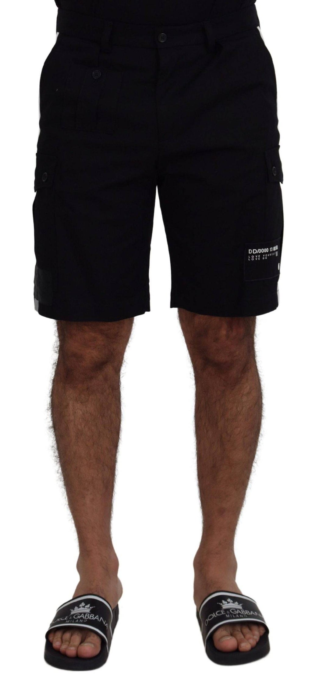 Shorts bermuda cargo décontractés noirs Dolce & Gabbana, style casual, en tissu léger avec poches latérales.