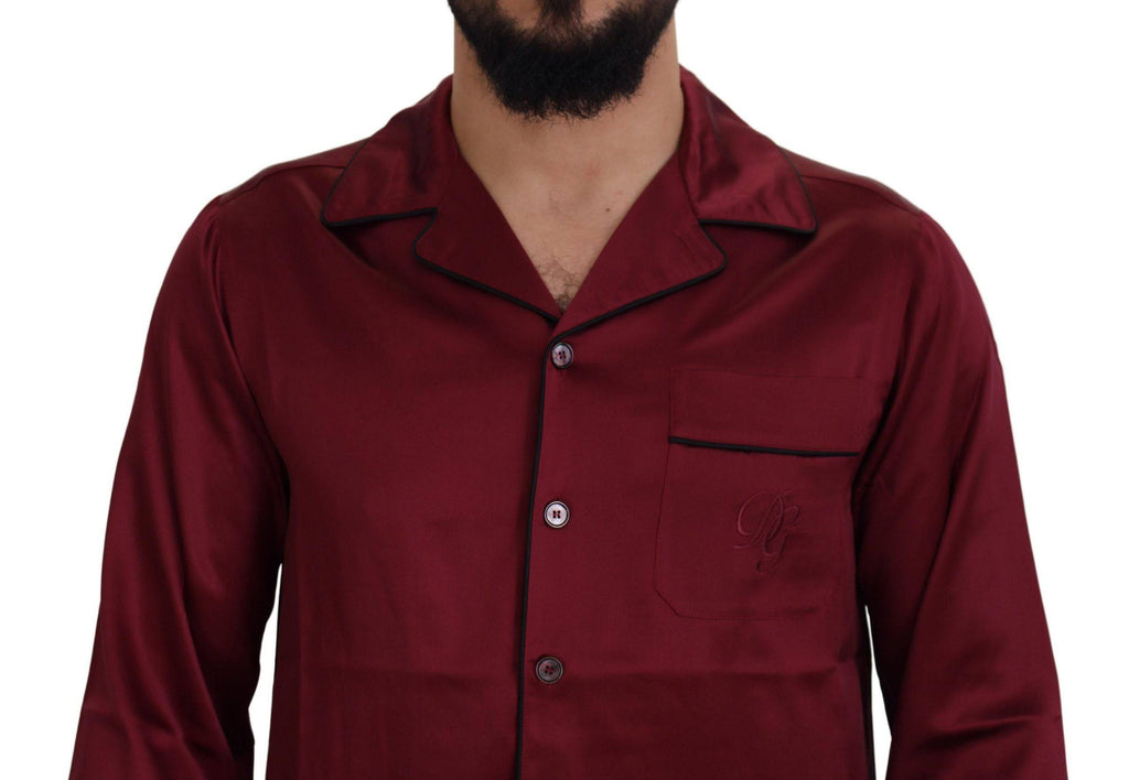Chemise de pyjama en soie rouge Dolce & Gabbana, haut de détente élégante pour le sommeil ou le confort à la maison.