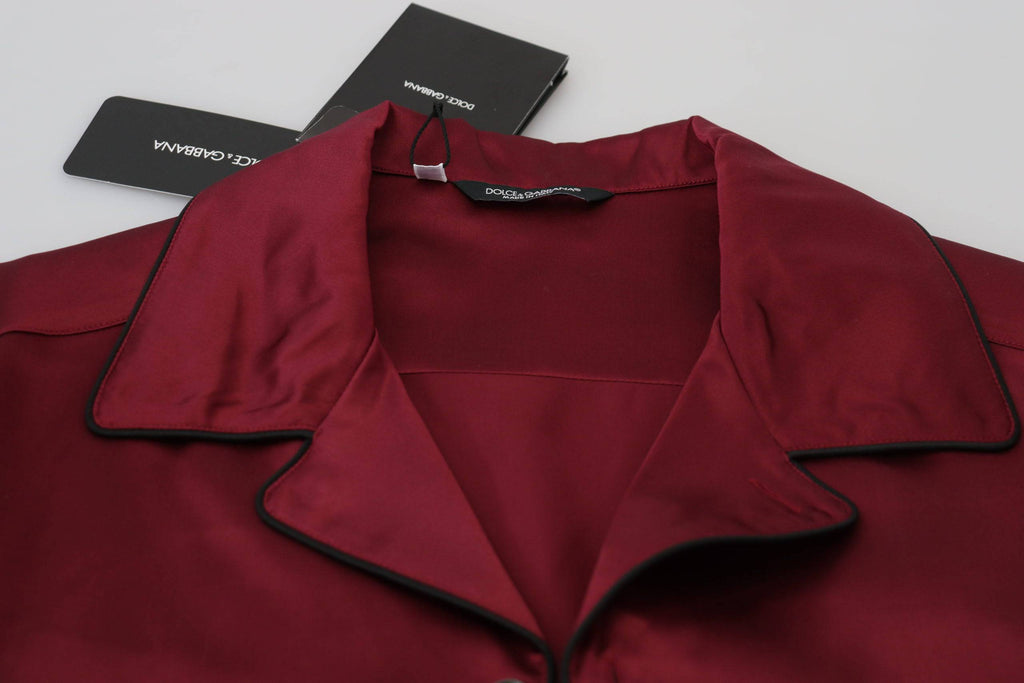 Chemise de pyjama en soie rouge Dolce & Gabbana, haut de lounge élégant et confortable pour la nuit.