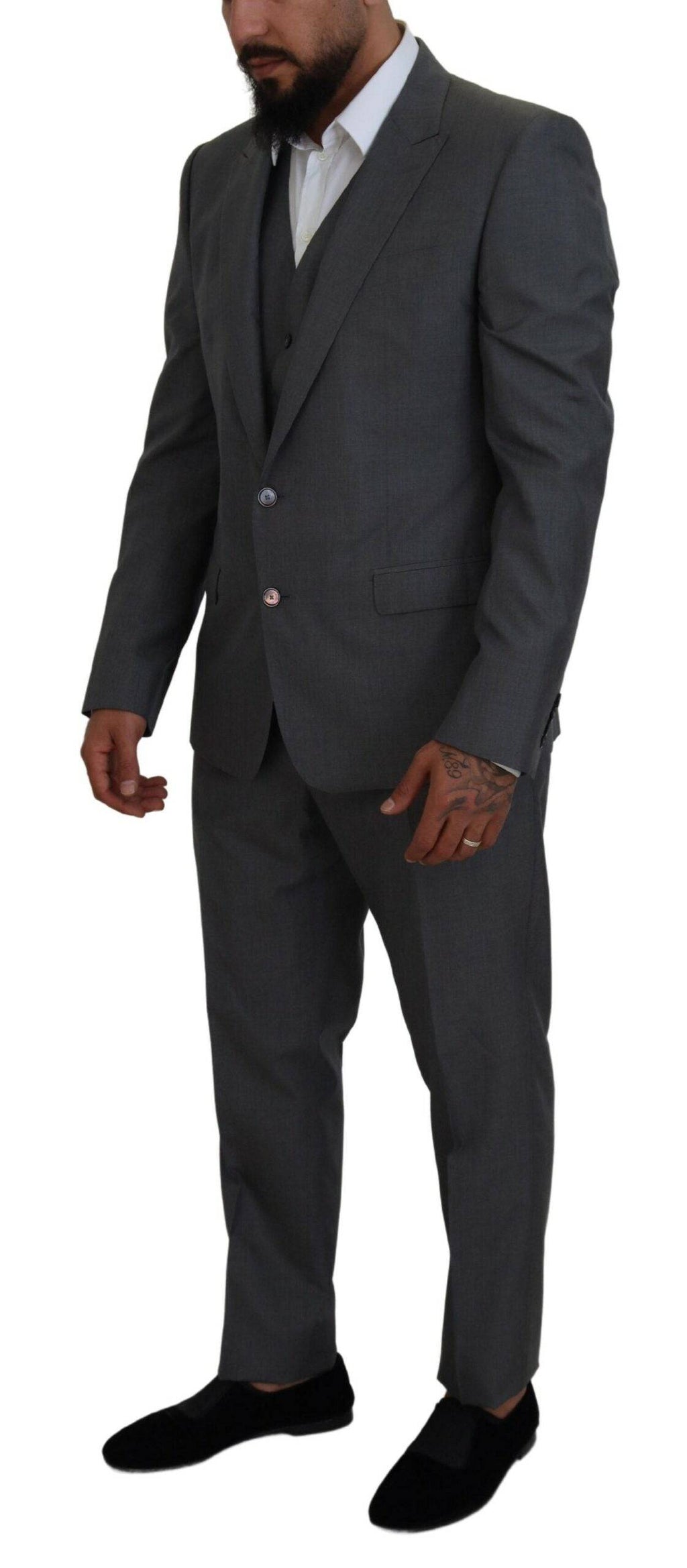 Costume slim fit gris Dolce & Gabbana MARTINI en trois pièces, avec veste, pantalon et gilet, pour homme élégant et moderne.