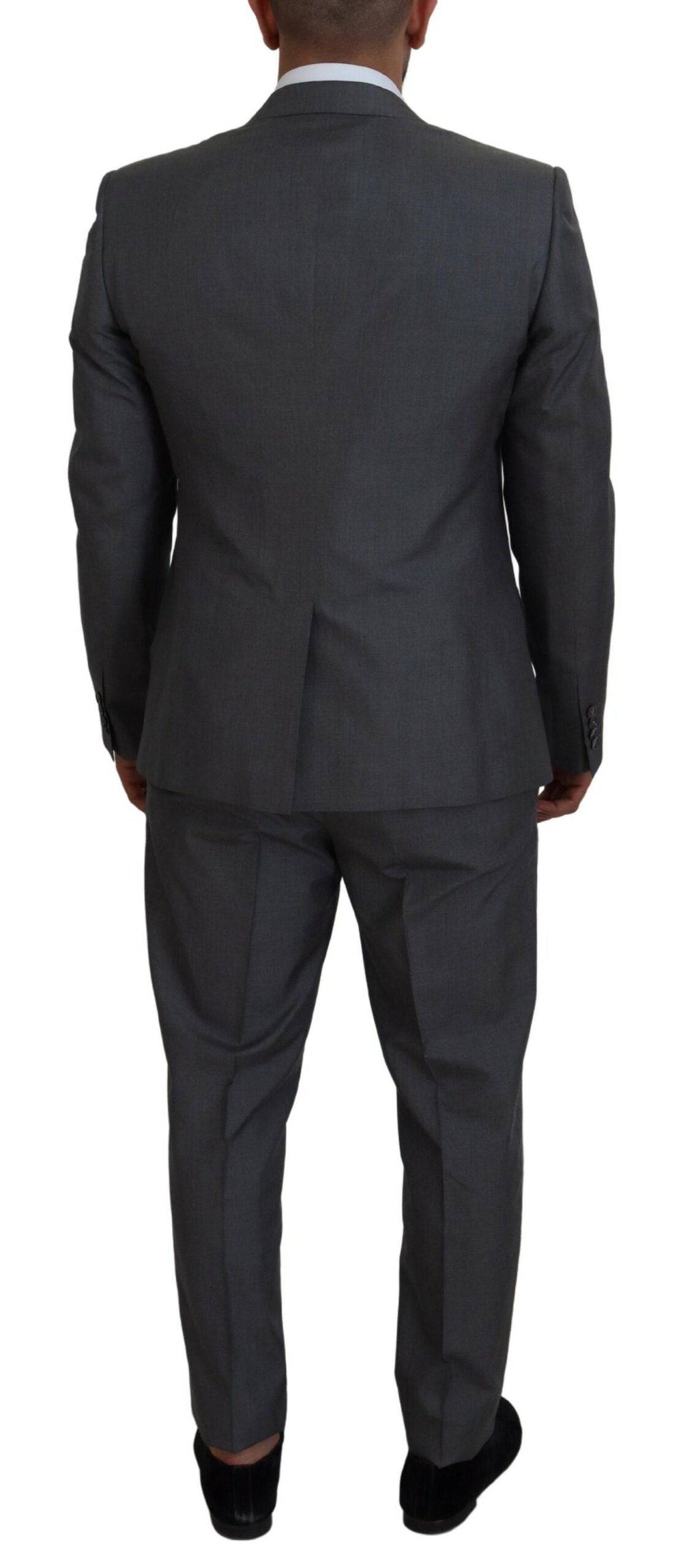Costume slim fit gris Dolce & Gabbana MARTINI en trois pièces, vue détaillée du costume élégant avec veston, pantalon et gilet.