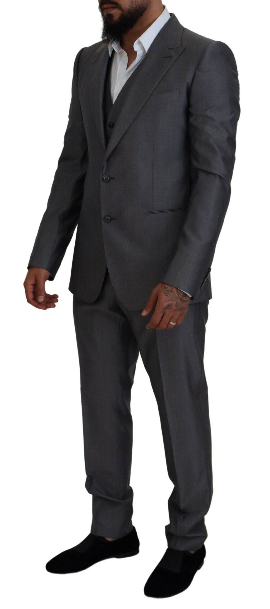 Costume gris Dolce & Gabbana Sicilia en trois pièces, coupe slim-fit, vue de face avec détails du tissu et de la veste.