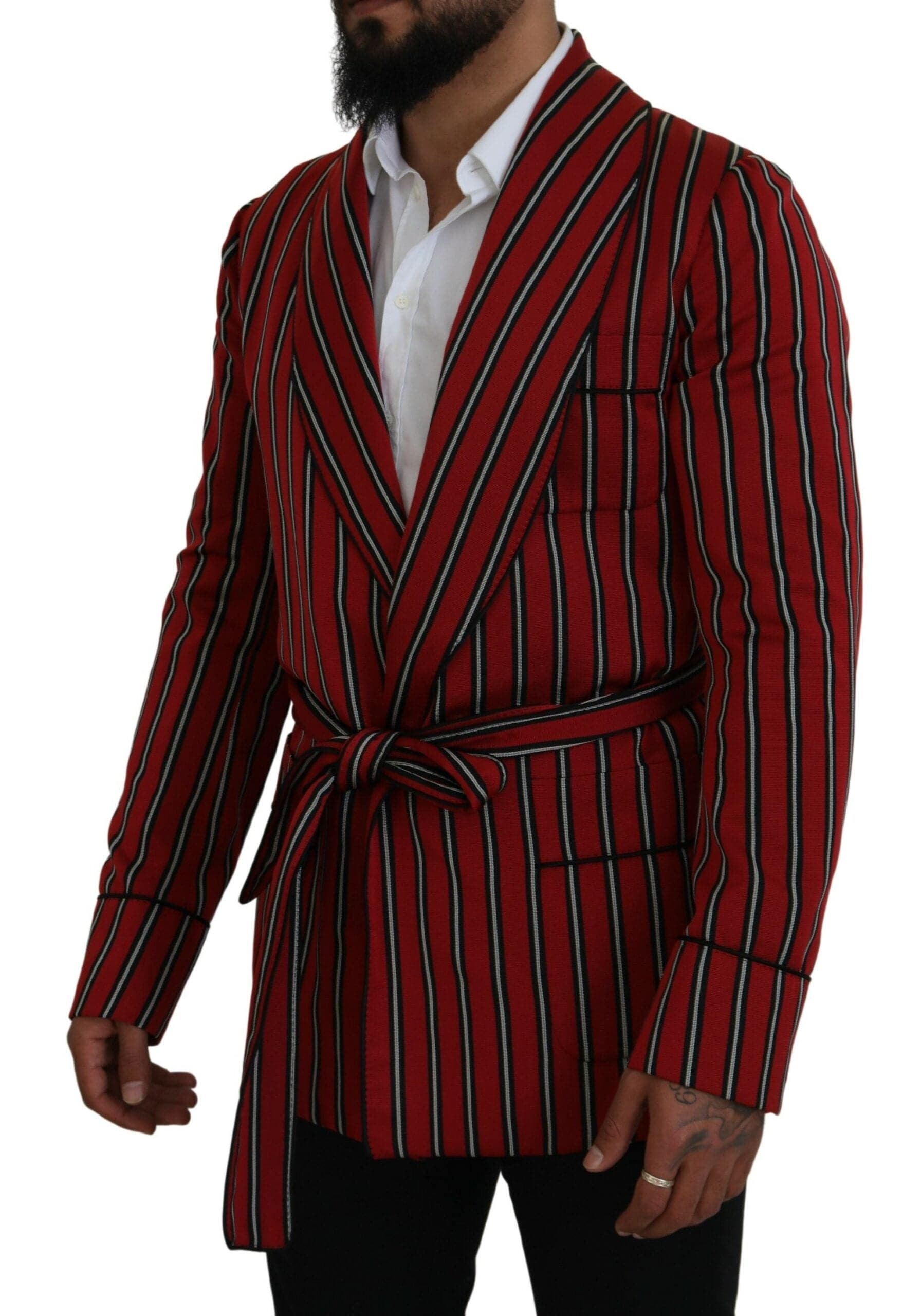 Robe Dolce & Gabbana en soie rouge à rayures, doublure imprimée martini, longueur mi-mollet, style élégant et sophistiqué.