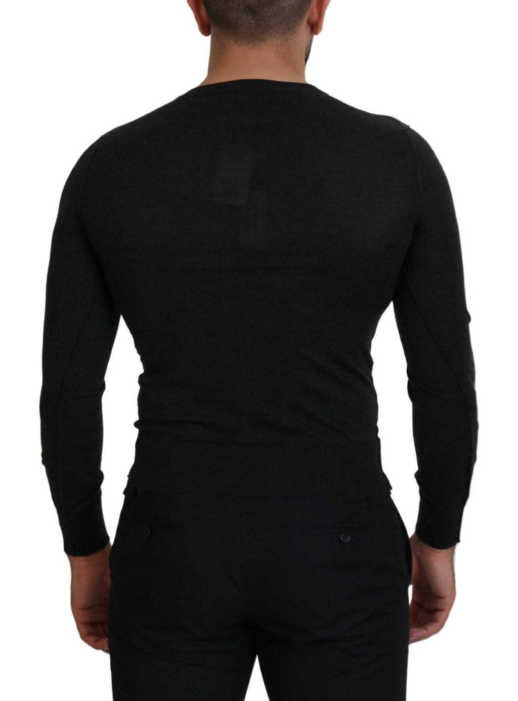 Pull en cachemire gris Dolce & Gabbana avec col en V et motif cœur doré, élégant et confortable.