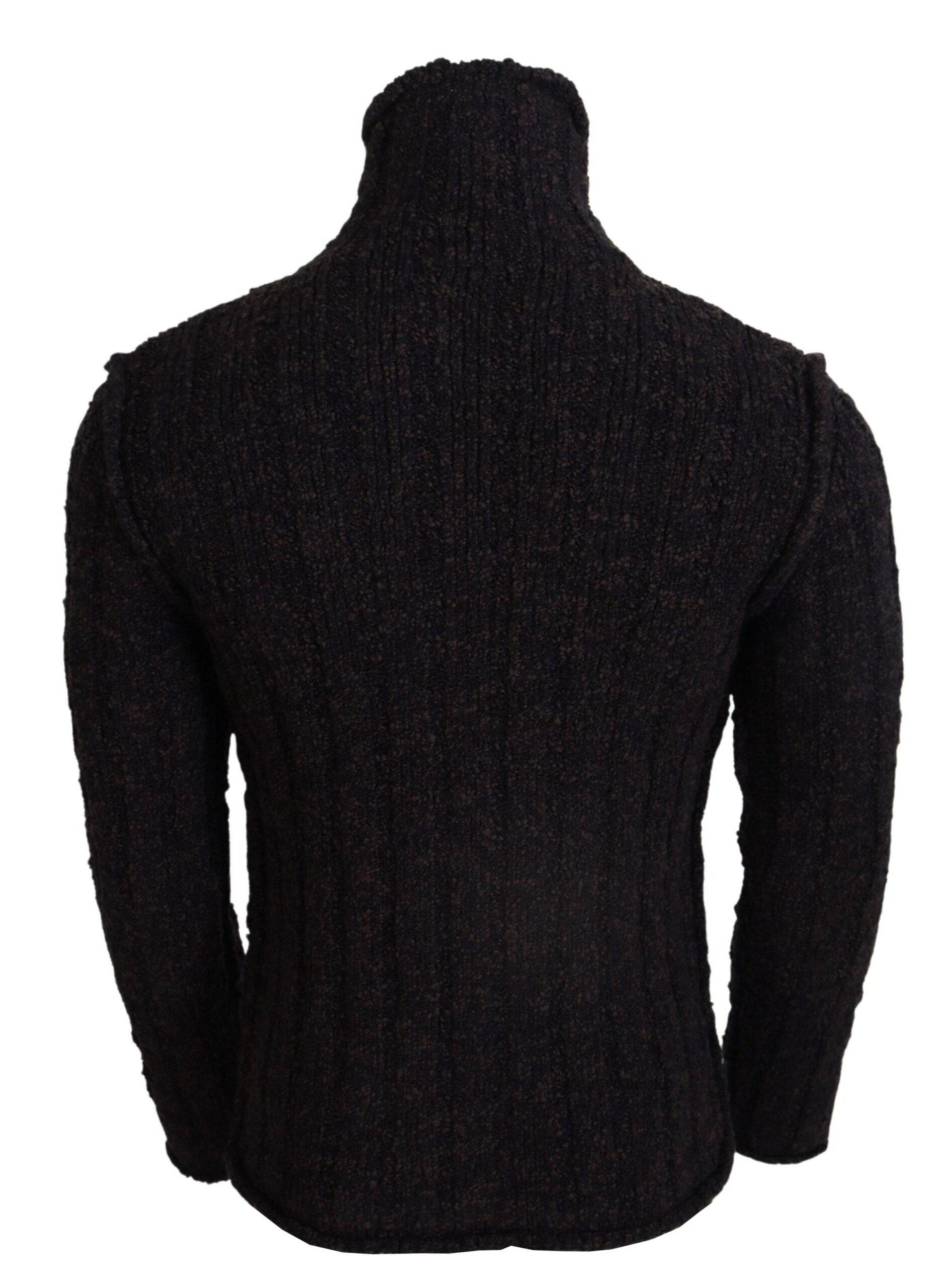 Pull en laine marron Dolce & Gabbana à col roulé, confortable et élégant, avec une texture tricotée visible.