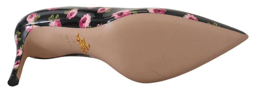 Escarpins Prada en cuir noir avec motif floral, talons aiguilles et design élégant pour femmes.