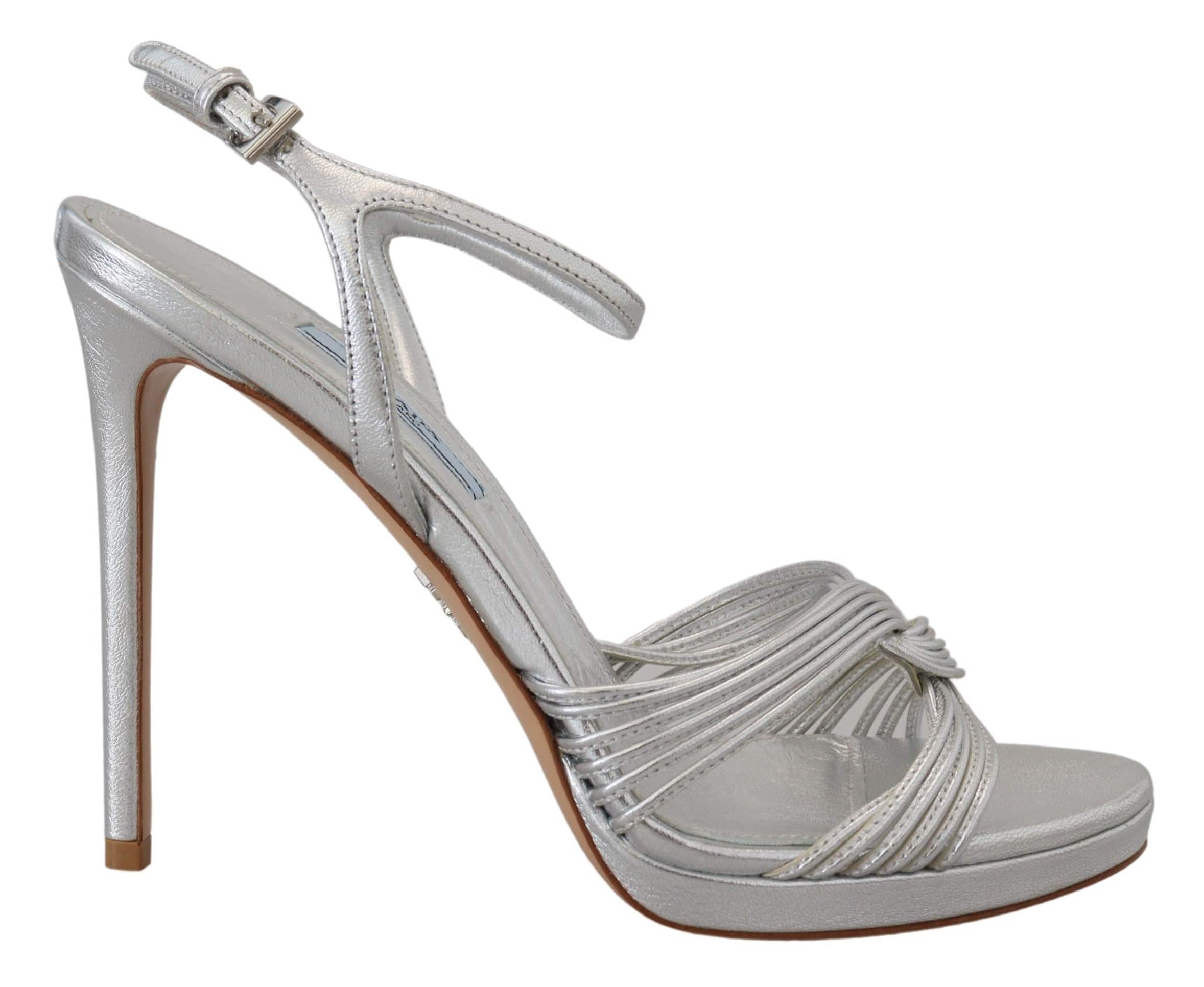 Sandales en cuir argenté Prada avec bride à la cheville et talons stilettos élégants.