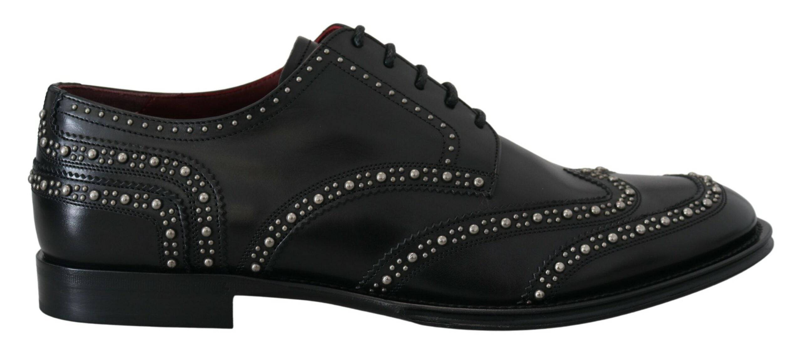 Chaussures Derby en cuir noir Dolce & Gabbana avec studs, style élégant et sophistiqué pour femme.