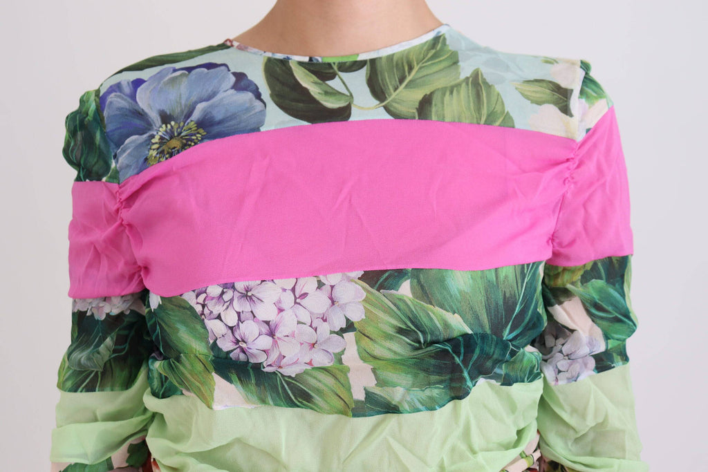 Robe moulante en soie multicolore à fleurs de Dolce & Gabbana, robe bodycon élégante et sophistiquée.