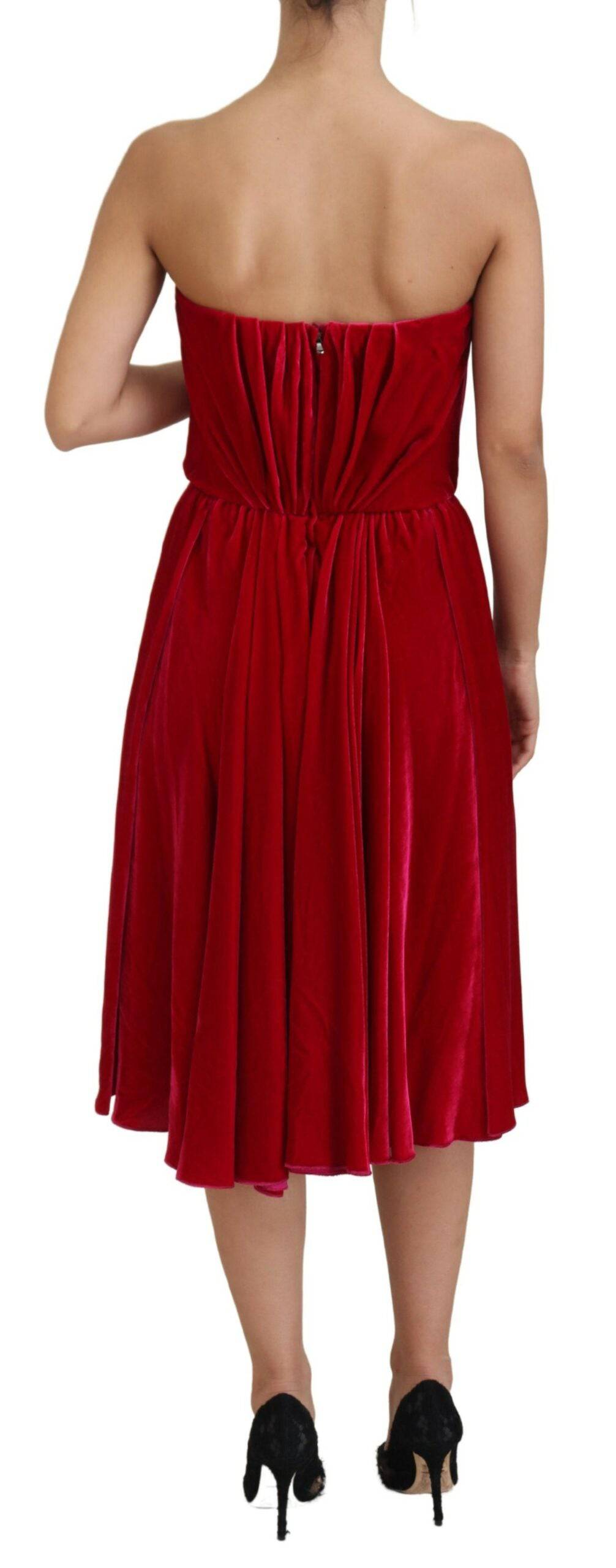 Robe bustier rose en viscose extensible de Dolce & Gabbana, coupe en A élégante et fluide, sans bretelles.
