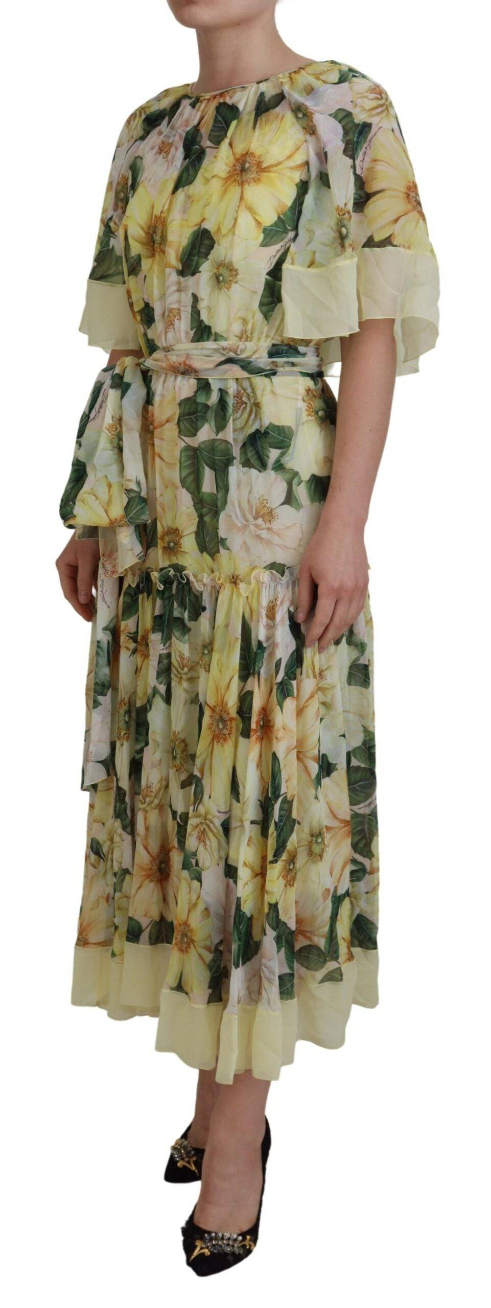 Robe longue en soie multicolore à motifs floraux de Dolce & Gabbana, élégante et fluide, pour femmes.