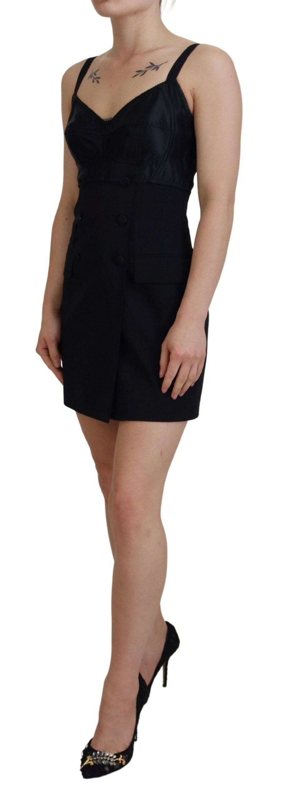 Robe courte en laine noire Dolce & Gabbana, ajustée et extensible, vêtement élégant pour femme.