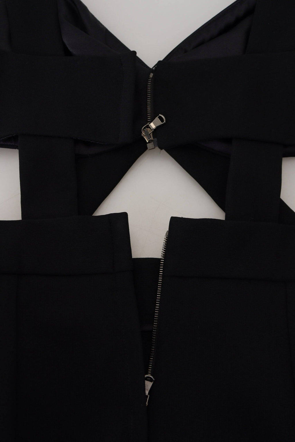 Robe moulante noire en viscose de Dolce & Gabbana, coupe midi, pour femme, élégante et ajustée.