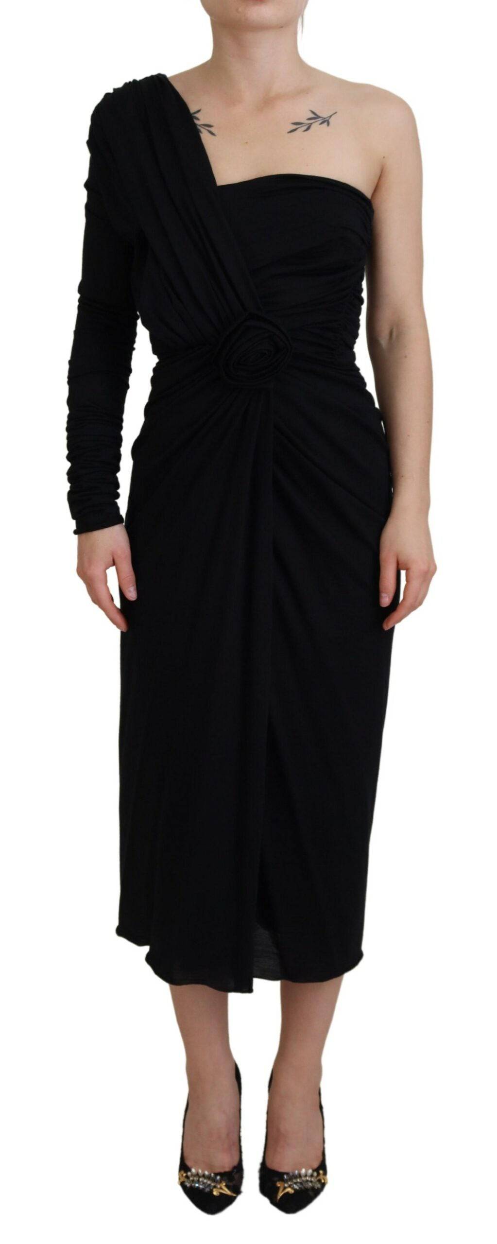 Robe noire Dolce & Gabbana en laine, ajustée, avec un seul épaule, style enveloppant et élégant pour femme.