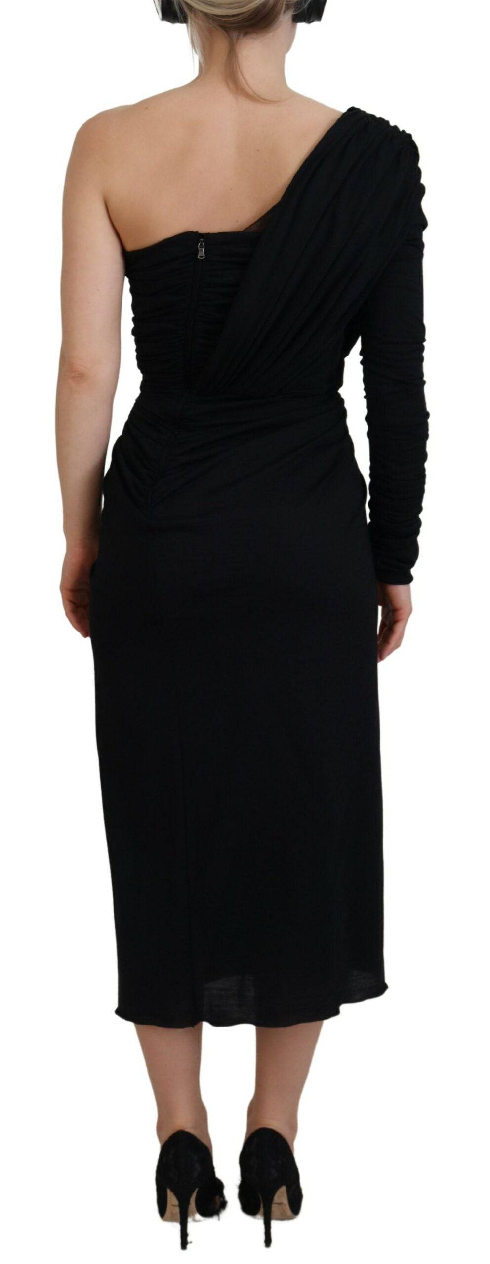 Robe noire en laine Dolce & Gabbana, robe courte moulante à une épaule, style enveloppant et sophistiqué.