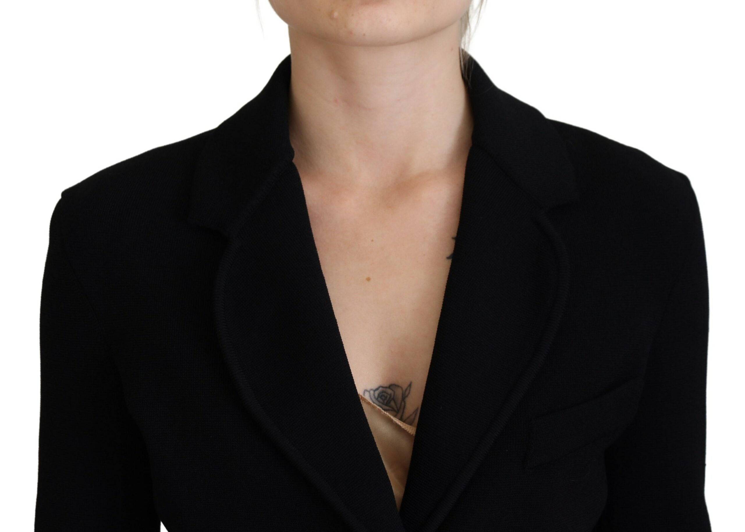 Cardigan blazer noir Dolce & Gabbana en viscose avec boutons, élégant et moderne, porté sur un modèle.