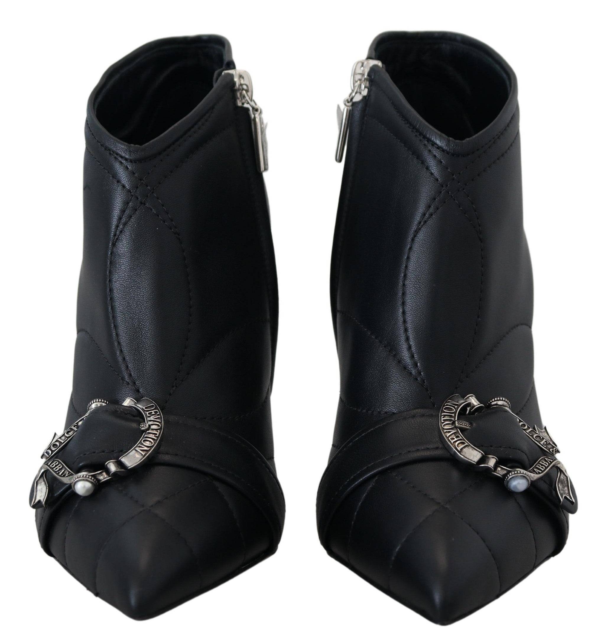 Bottes noires en cuir matelassé avec boucle à la cheville, Dolce & Gabbana Devotion, style élégant et sophistiqué.