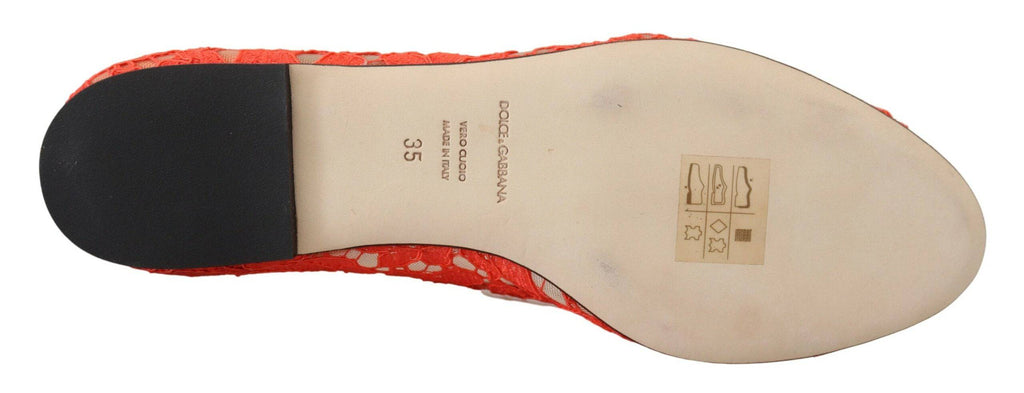Chaussures ballerines rouges Dolce & Gabbana Taormina en dentelle et cristaux, élégantes et féminines.