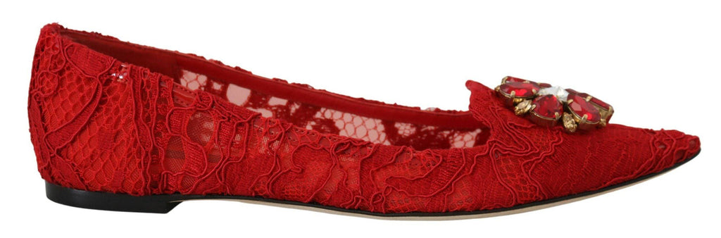 Chaussures plates Dolce & Gabbana Taormina rouges avec cristaux, loafers élégants pour femme, vue en gros plan
