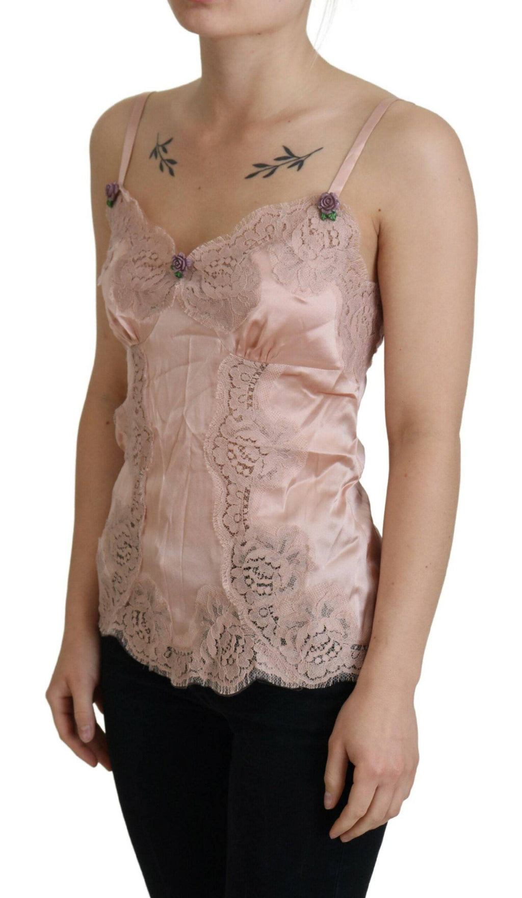 Débardeur en satin rose et dentelle Dolce & Gabbana, lingerie élégante avec motifs de roses et détails délicats.