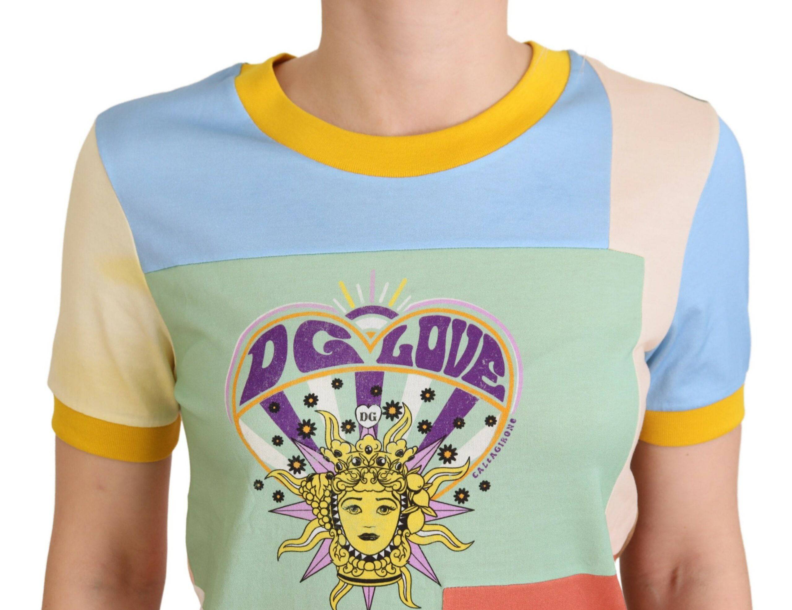 Patchwork multicolore en coton Dolce & Gabbana DG Love, design coloré avec logo et motifs artistiques, vue de face.