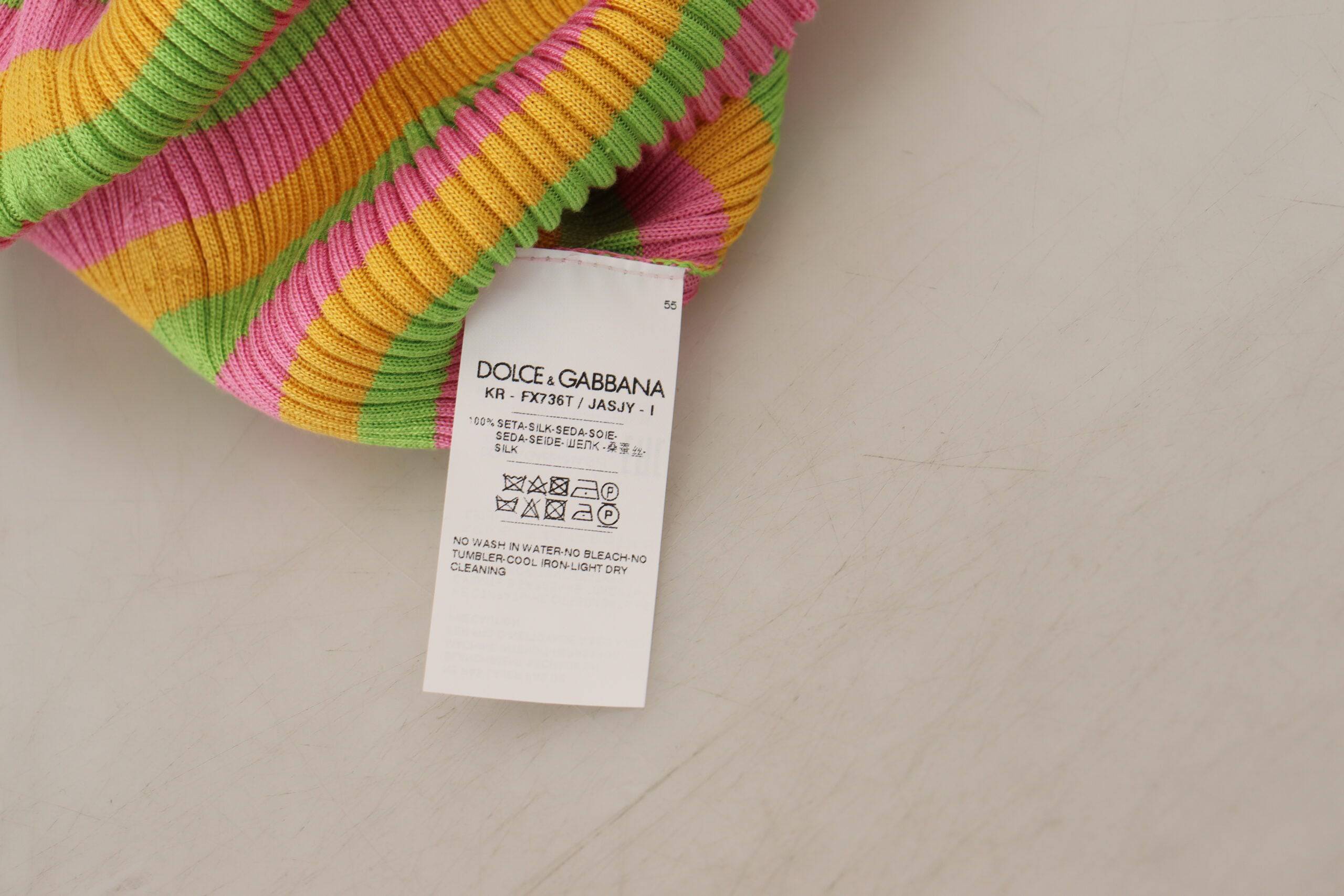 Gilet en soie multicolore Dolce & Gabbana, pull sans manches avec design élégant et détails colorés.
