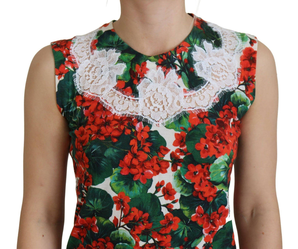 Débardeur en laine blanche avec broderies florales, veste sans manches Dolce & Gabbana, style élégant et féminin.