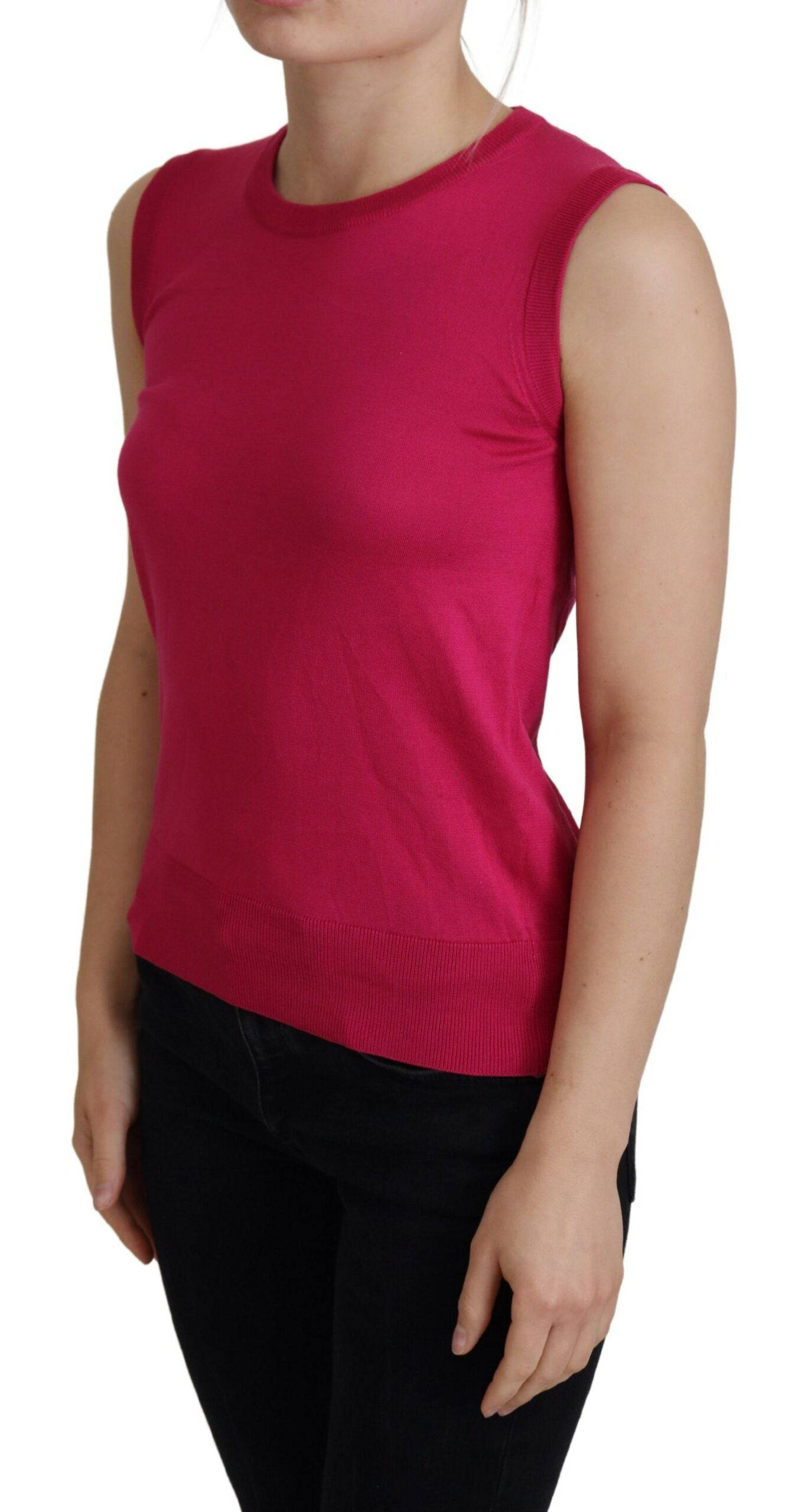 Débardeur en soie rose Dolce & Gabbana avec col ras du cou, style pull-over, vue de face.