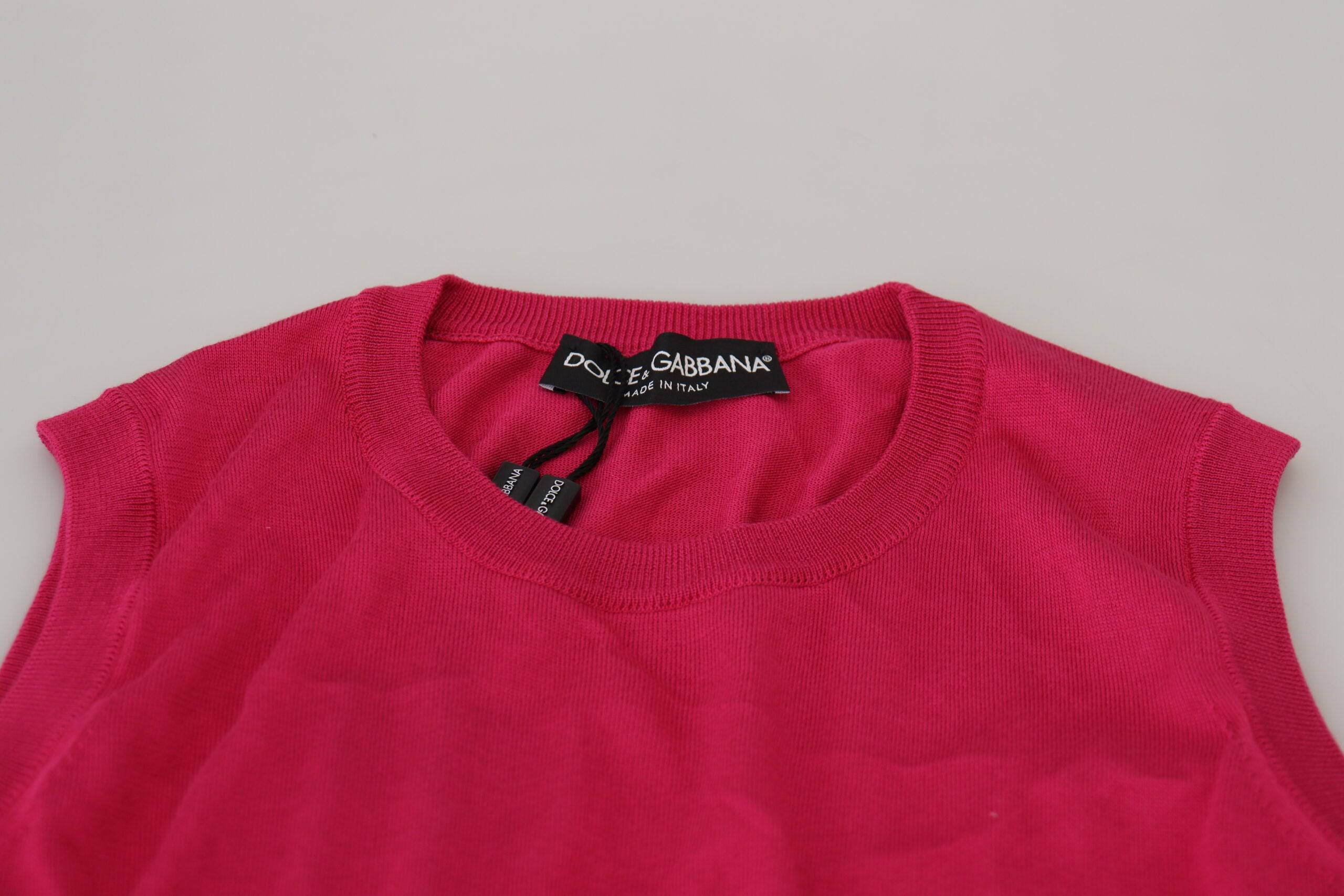 Débardeur en soie rose Dolce & Gabbana à col rond, style pull-over, vue de face.