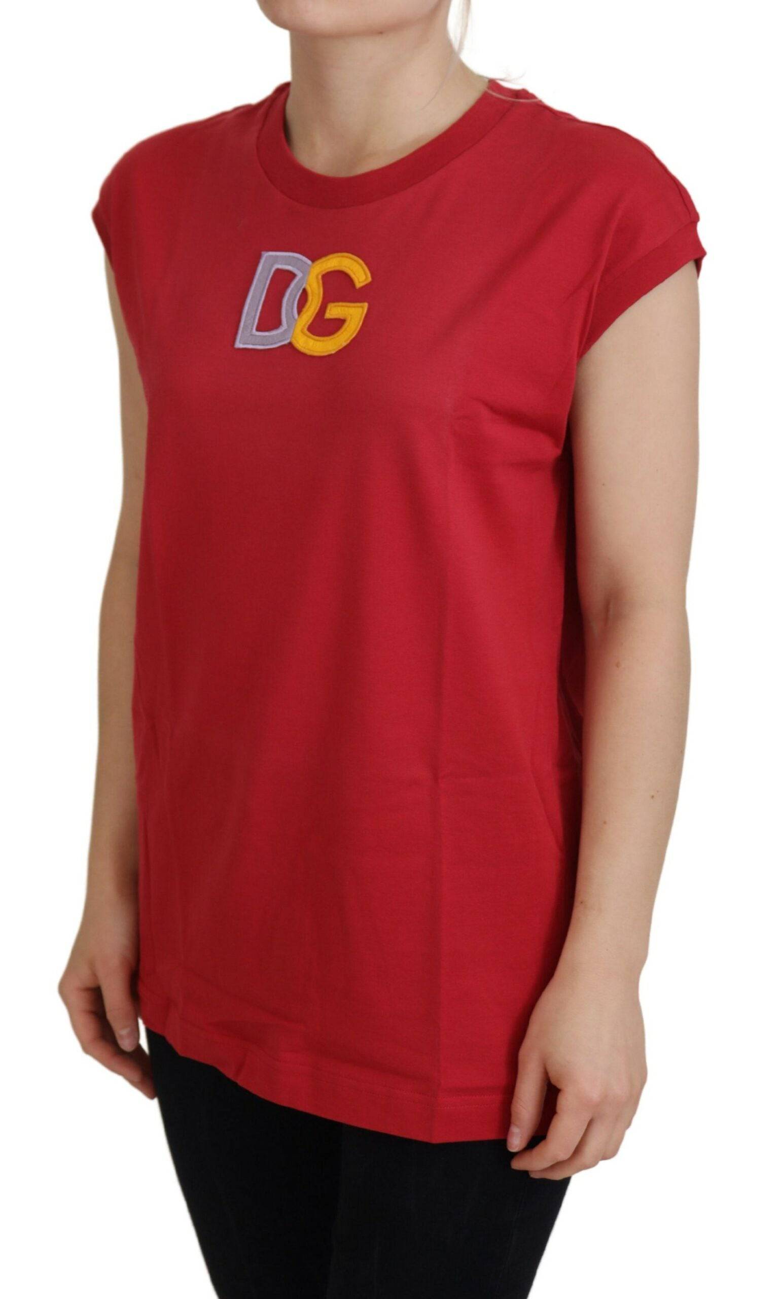 T-shirt sans manches en coton rouge Dolce & Gabbana avec logo DG, vue de face.