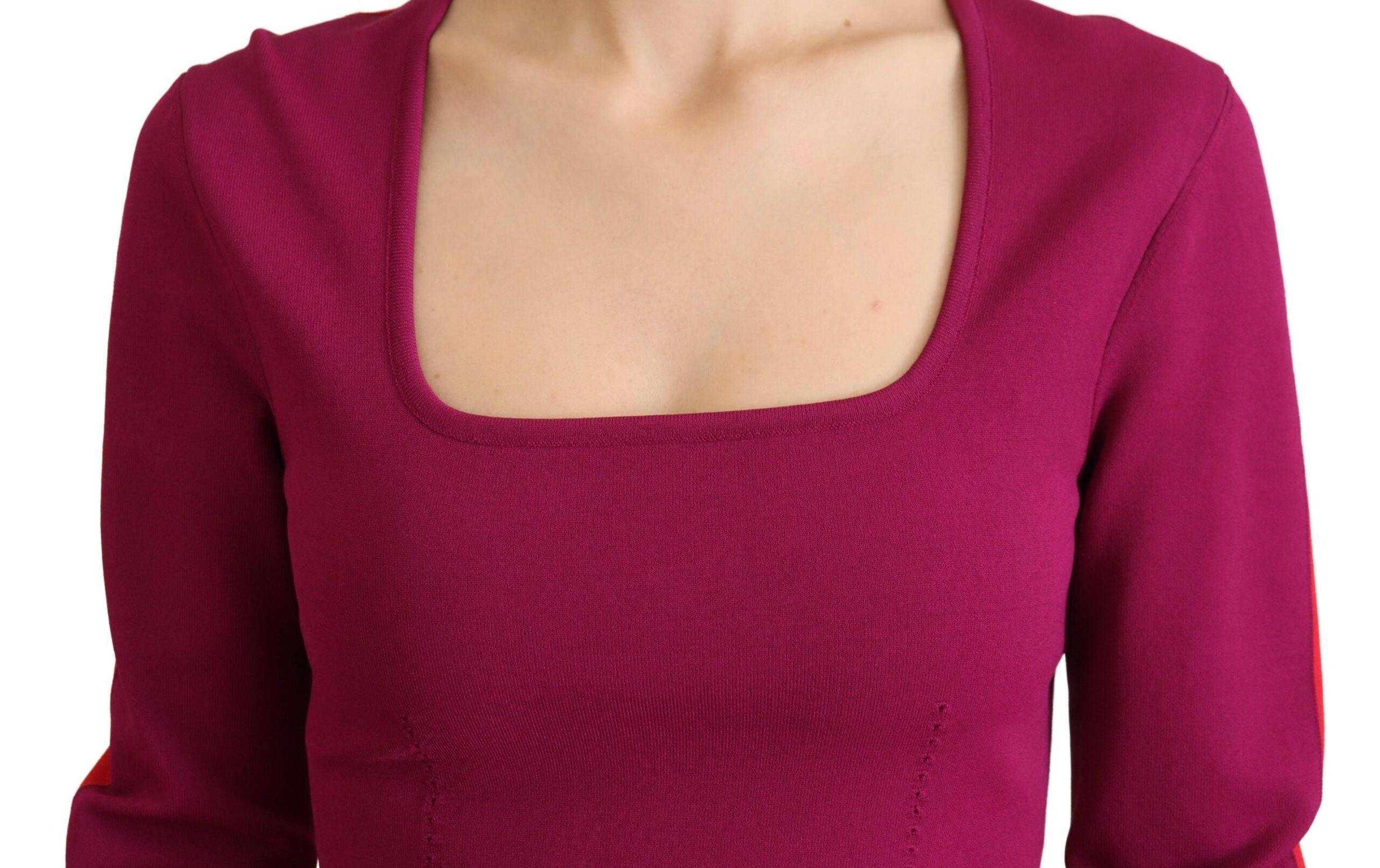 Pull à col carré Dolce & Gabbana en viscose multicolore, avec motif coloré et coupe élégante.
