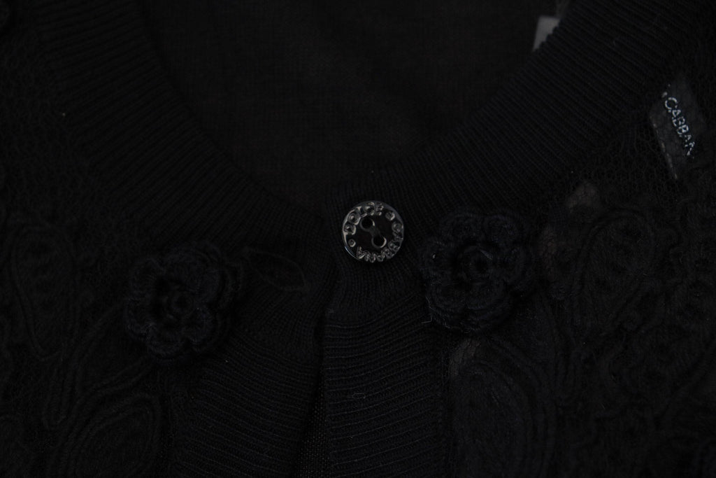 Cardigan noir Dolce & Gabbana en dentelle à fleurs avec boutons, élégant pull en laine à manches longues.