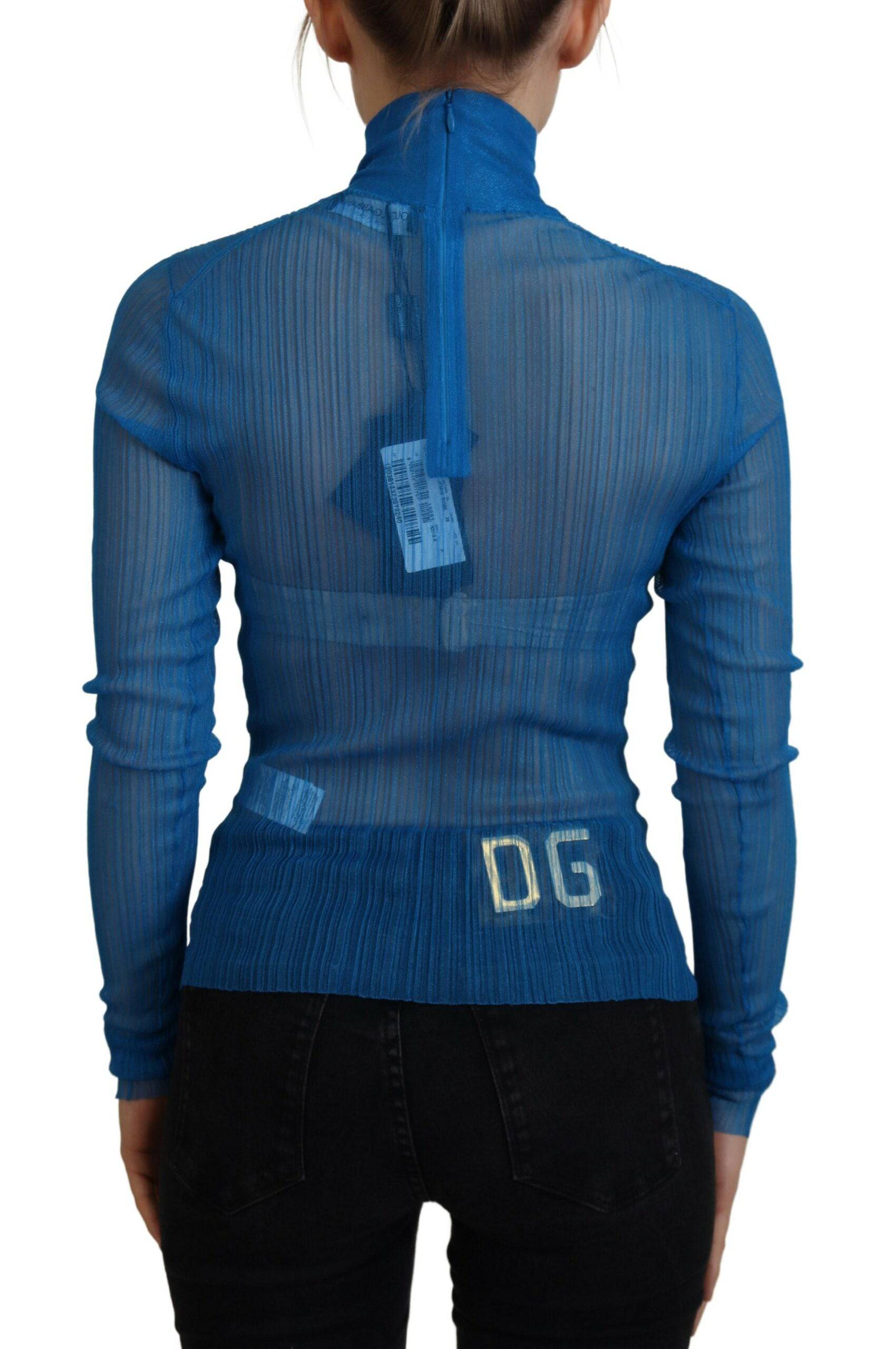 Chemise en maille bleue Dolce & Gabbana à col roulé et manches longues, élégante et ajustée, vue de face.