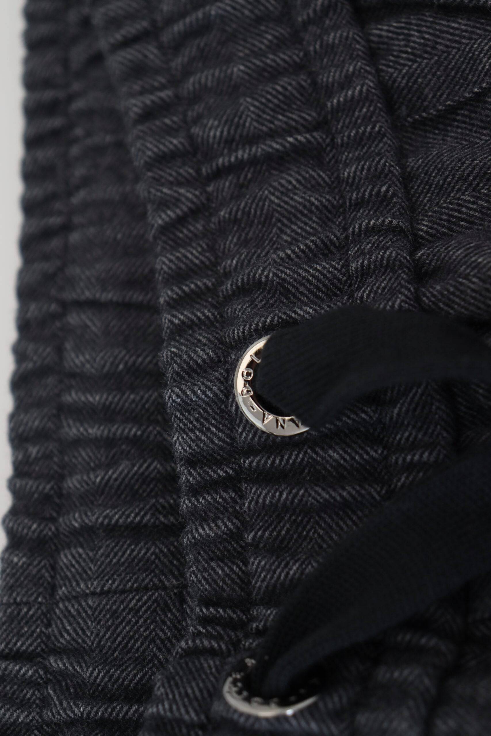 Pantalon jogger pour homme Dolce & Gabbana en coton gris, style décontracté avec ceinture élastique et poches latérales.