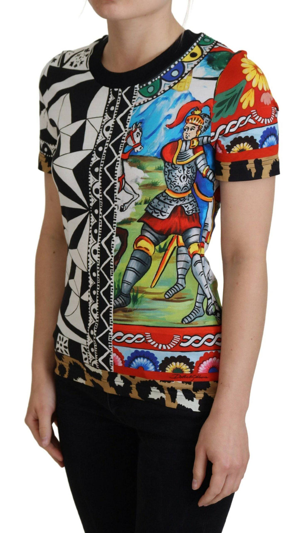 Chemise pour femmes Dolce & Gabbana à imprimé multicolore, style exclusif, vêtement tendance et élégant.