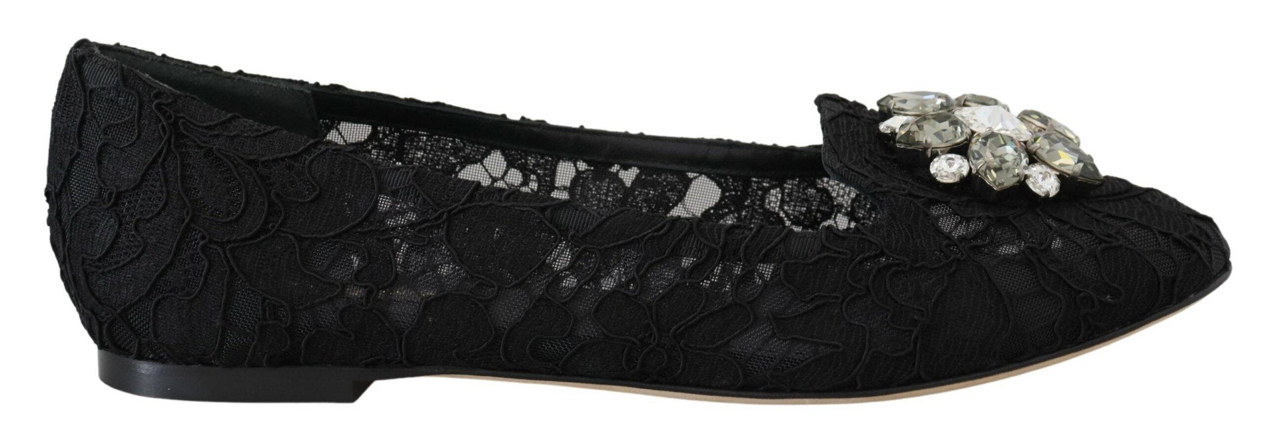 Chaussures plates Dolce & Gabbana Taormina en dentelle noire ornée de cristaux, vues de face.