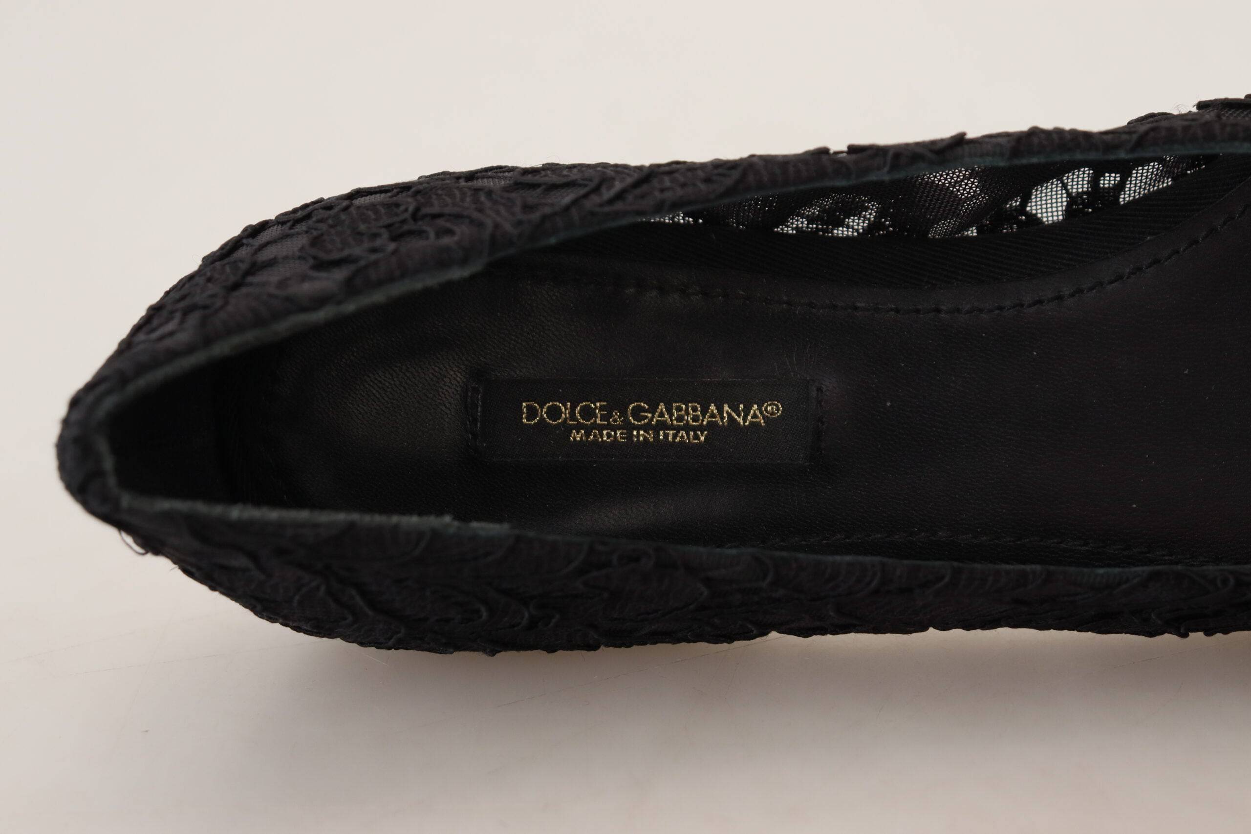 Chaussures plates noires Dolce & Gabbana Taormina en dentelle avec cristaux, élégantes et raffinées.