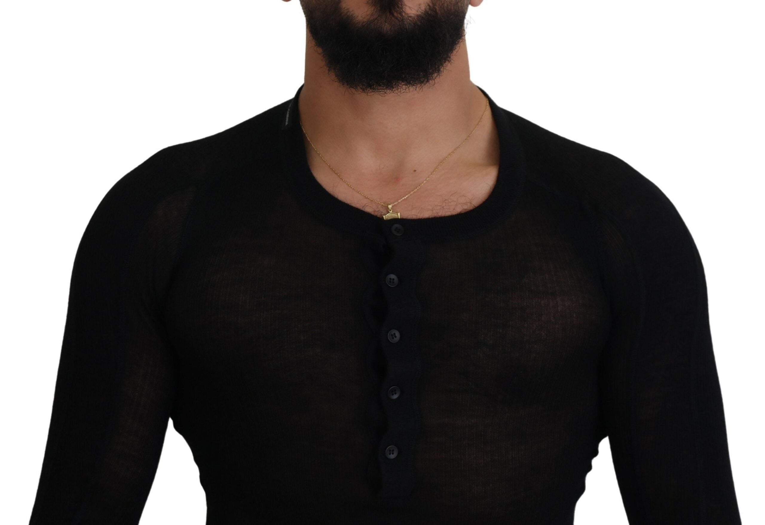 Pull noir en cachemire Dolce & Gabbana à boutons, élégant et doux, porté sur un mannequin.