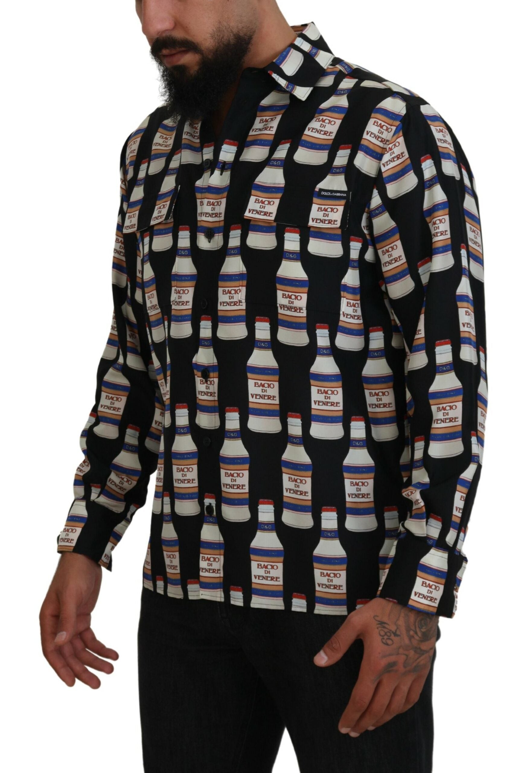 Chemise décontractée pour homme Dolce & Gabbana en soie noire imprimée avec col, vue de l'avant.