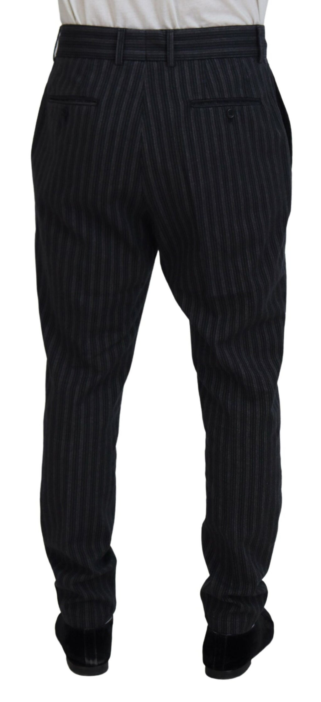 Pantalon chino Dolce & Gabbana à rayures gris foncé, style élégant et ajusté, en tissu léger pour homme.