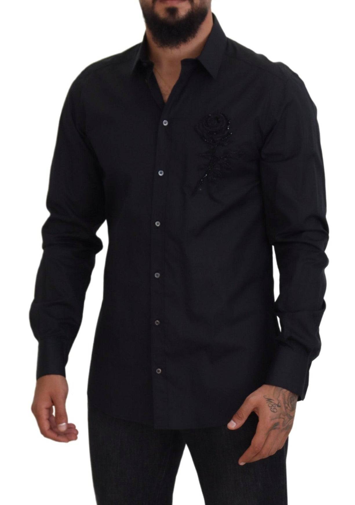 Chemise en coton noir à roses Dolce & Gabbana, coupe slim fit, détails floraux élégants, pour un style sophistiqué et moderne.