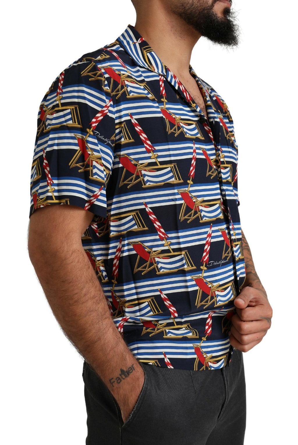 Chemise Dolce & Gabbana à manches courtes et motifs multicolores, idéale pour la plage, en tissu léger et élégant.