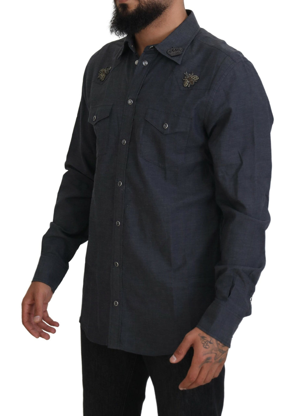Chemise en denim coton bleu Dolce & Gabbana avec détails en cristal et motif abeille, élégante et tendance.