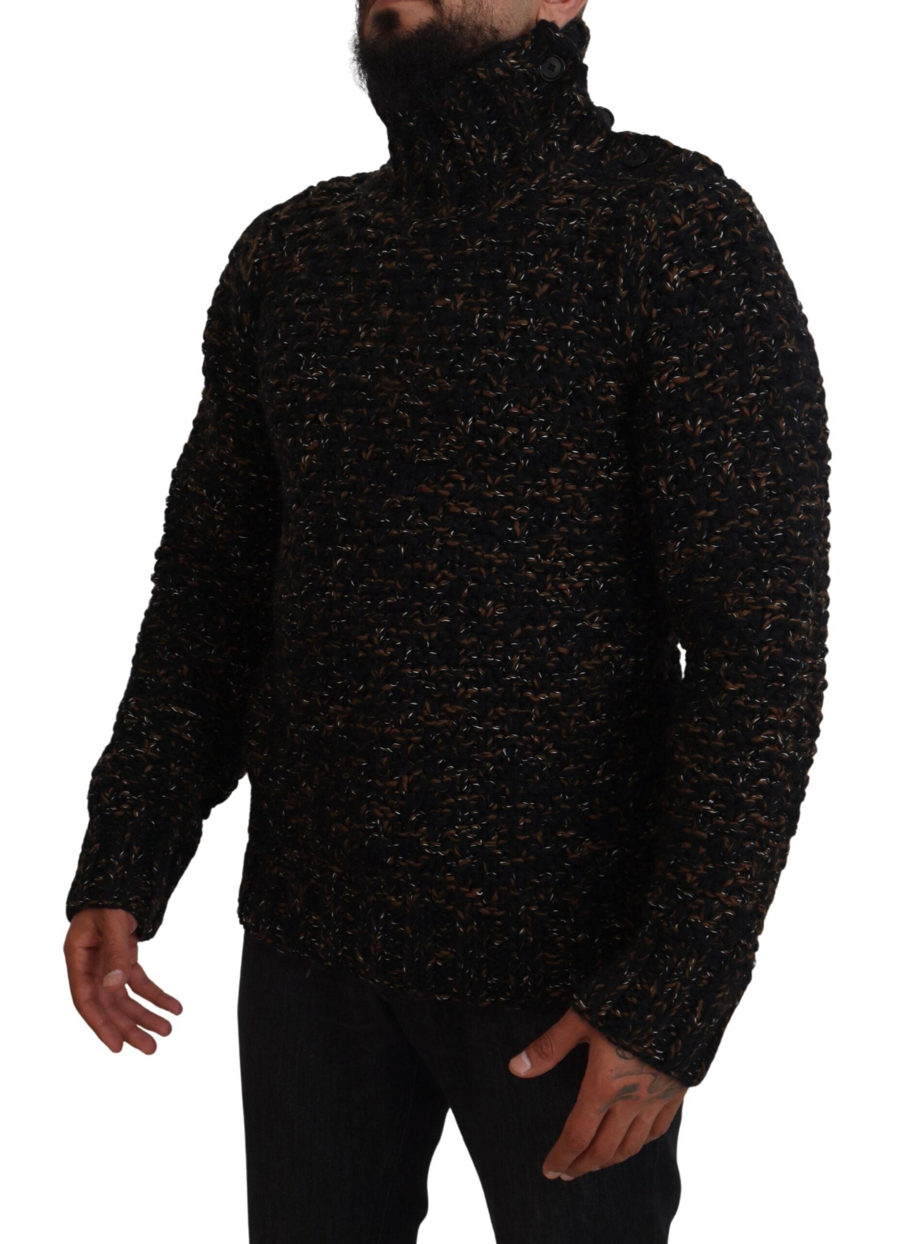 Pull à col roulé marron Dolce & Gabbana en laine faite à la main, détail de texture et finition élégante visible.