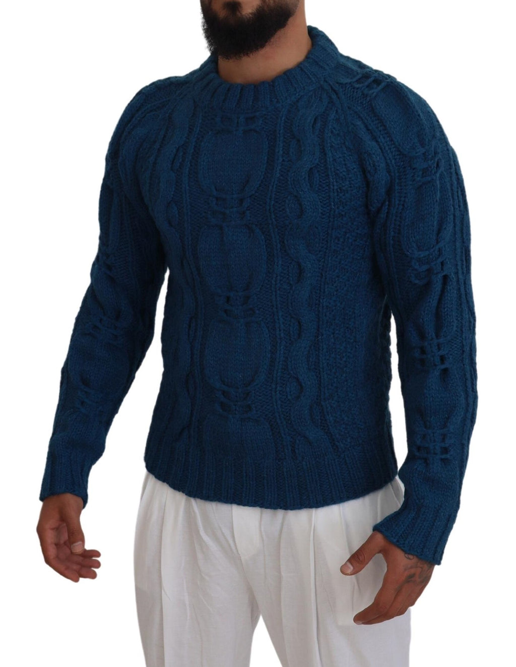 Pull en laine mérinos et alpaga bleu de Dolce & Gabbana, pull-over tricoté, vue de face sur fond neutre.