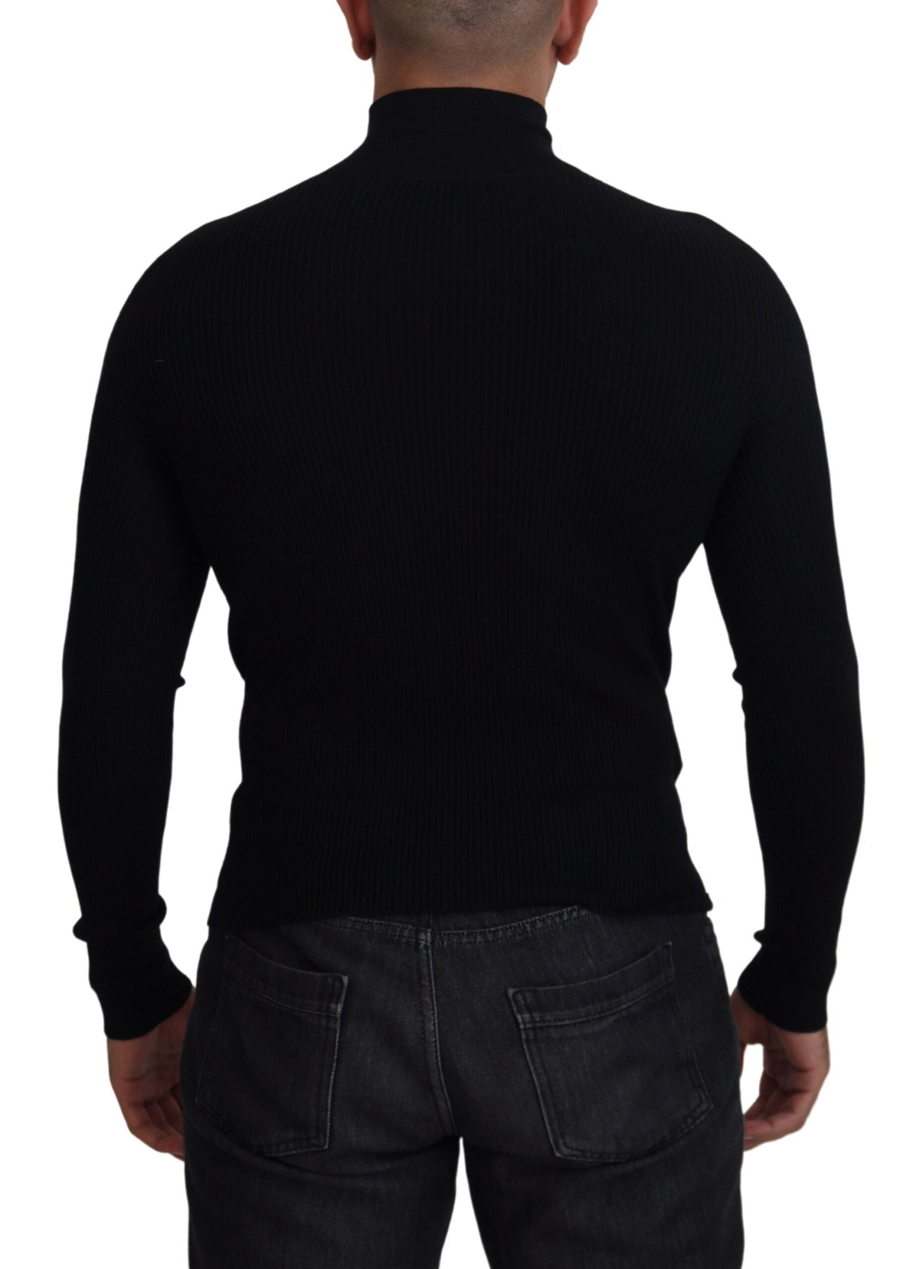Pull en laine noir Dolce & Gabbana, col roulé à demi-zip, sweatshirt élégant avec détails subtils, vue de face.