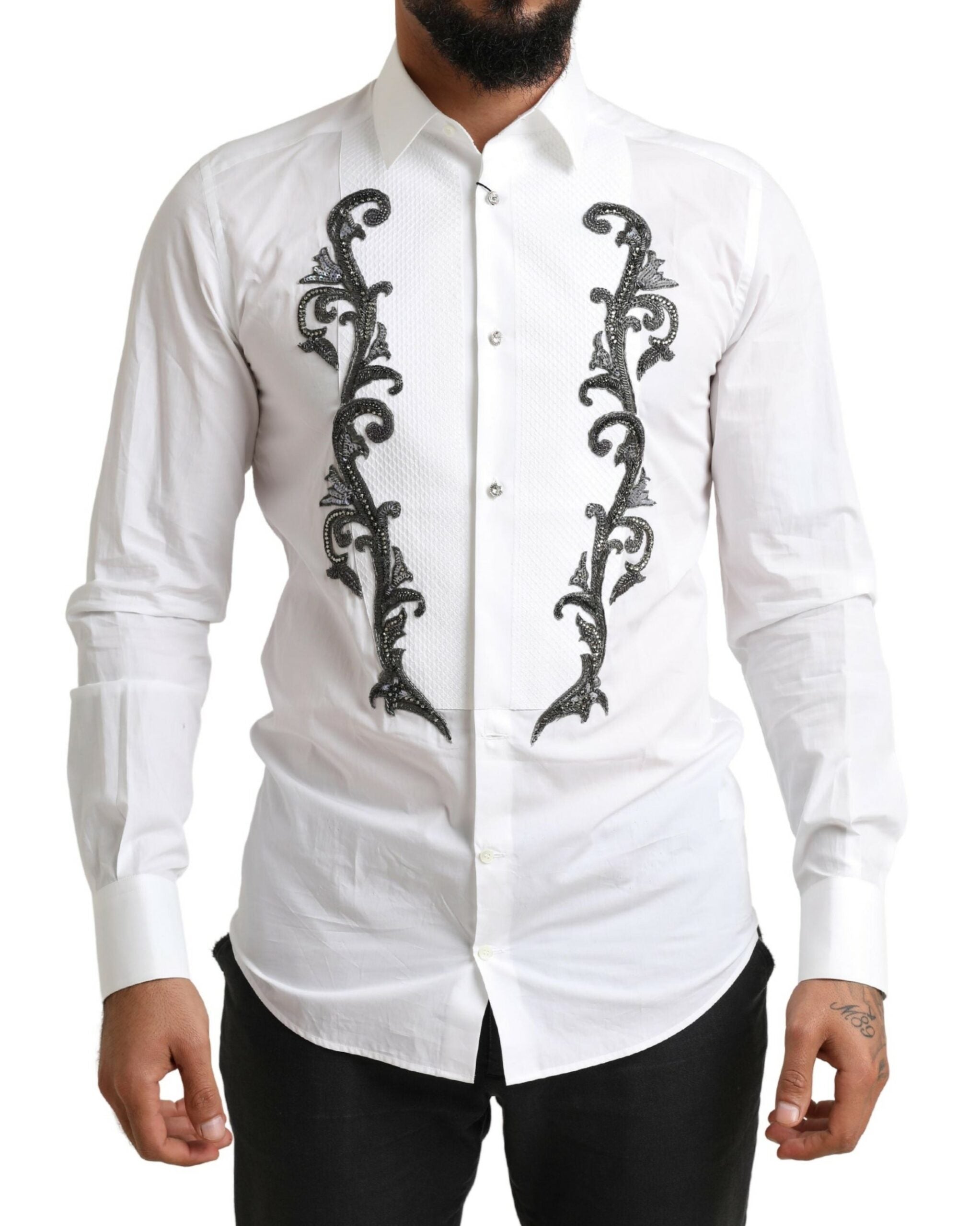 Chemise blanche Dolce & Gabbana à coupe slim avec motif baroque pour costume de soirée élégante.